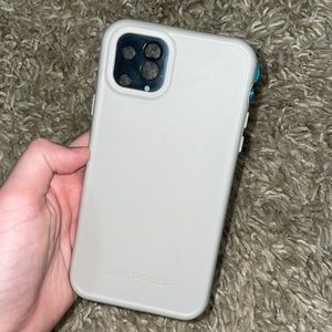 iPhone 11 Pro Max Lifeproof Case
